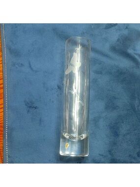 Hand blown glass bud vase with butterfly/vine etching 1970-80